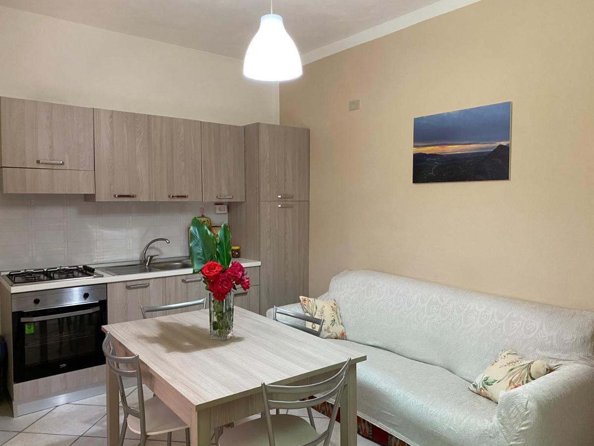 Appartamento "Il Geranio" Trentinara Exterior foto